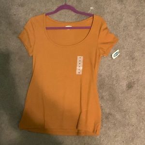 Medium brown tshirt from old navy